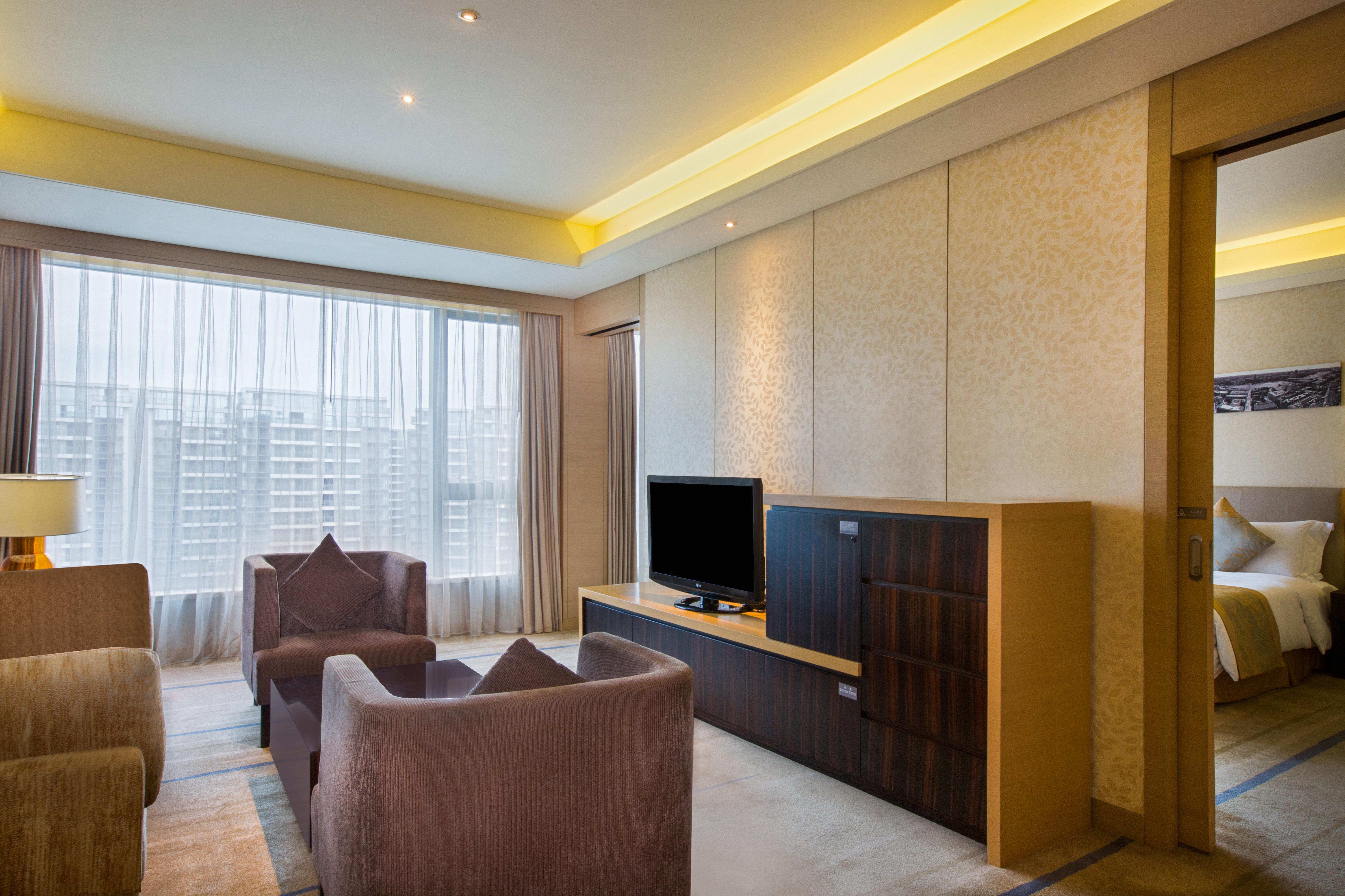 Crowne Plaza Guangzhou Huadu By Ihg - Free Shuttle Bus Between Hotel To Exhibition Center During Canton Fair Exterior foto